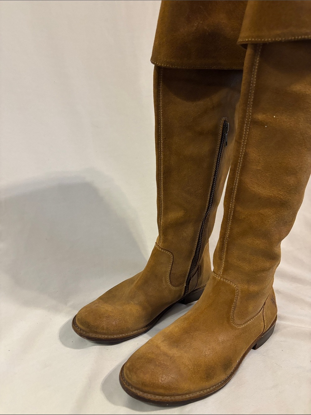 Frye Shirley Knee Tall Leather Tan Boots Size 6.5 - Picture 2 of 10
